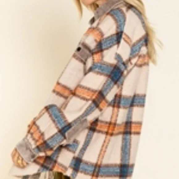 The perfect flannel jacket for Fall! - Picture 3 of 6